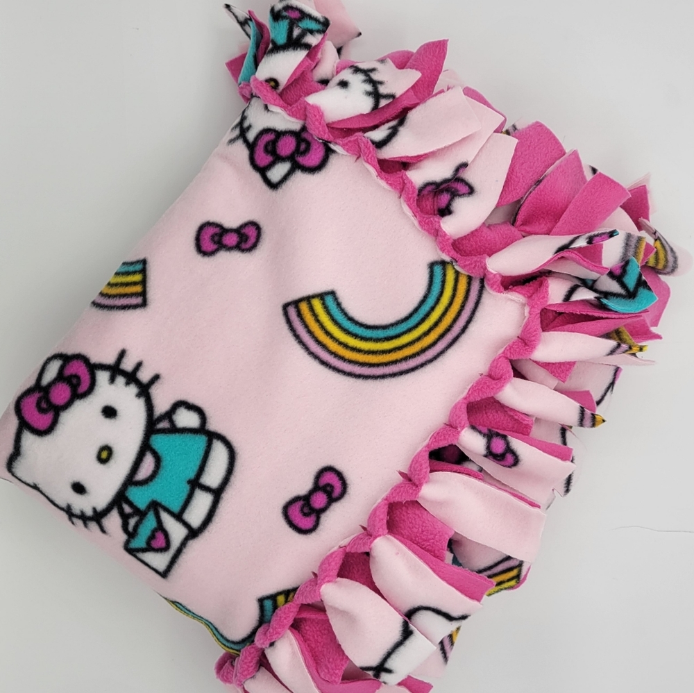 Kids Hello Kitty Rainbow Fleece Print No Sew Blanket/ 2 Pillowcase 58 x 68.